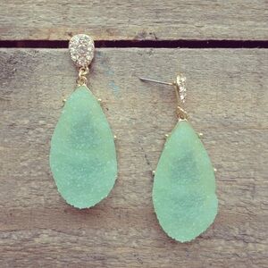 Vintage Turquoise Druzy Rhinestone Teardrop Gold Tone Dangle Drop Earrings